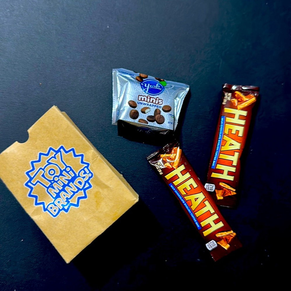 Mini brands